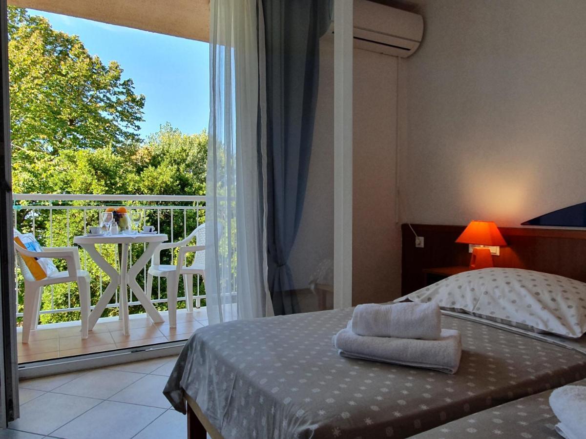 Tourist Settlement Brzet Hotel Omis Exterior photo